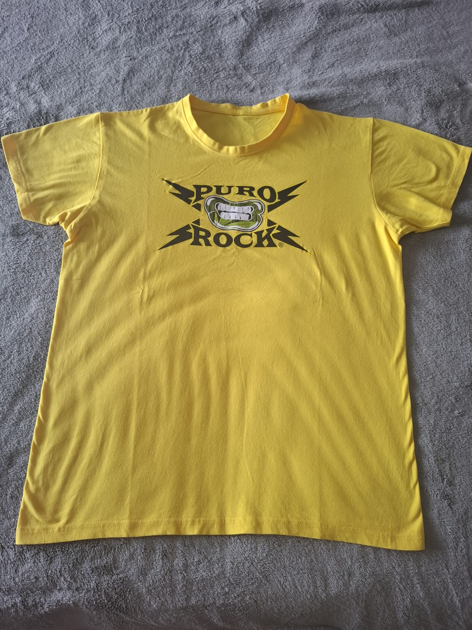 Merchandizing Puro Rock 19